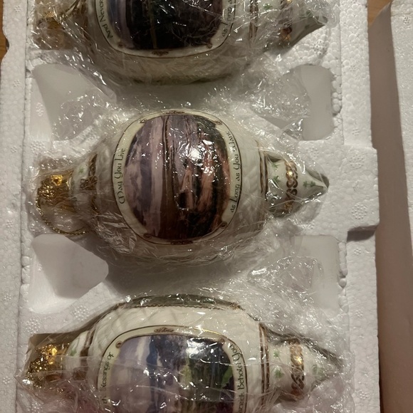 Bradford edition 8th edition Irish Blessings Heirloom Porcelain ornament collect - Picture 1 of 7